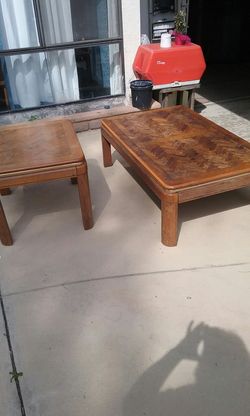Coffee table /end table combo