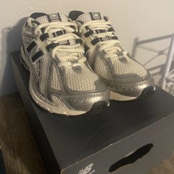 New Balance 1906r Read Description!!