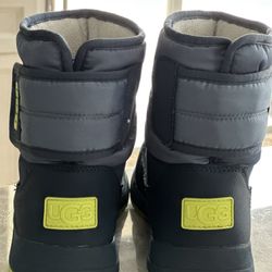 UGGs Snow Boots For Kids 3Y 