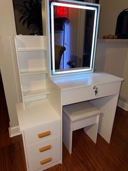 Brand new makeup vanity