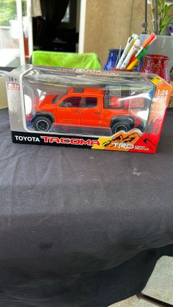ToysToyota Tacoma 1.24 TRD Off ROAD