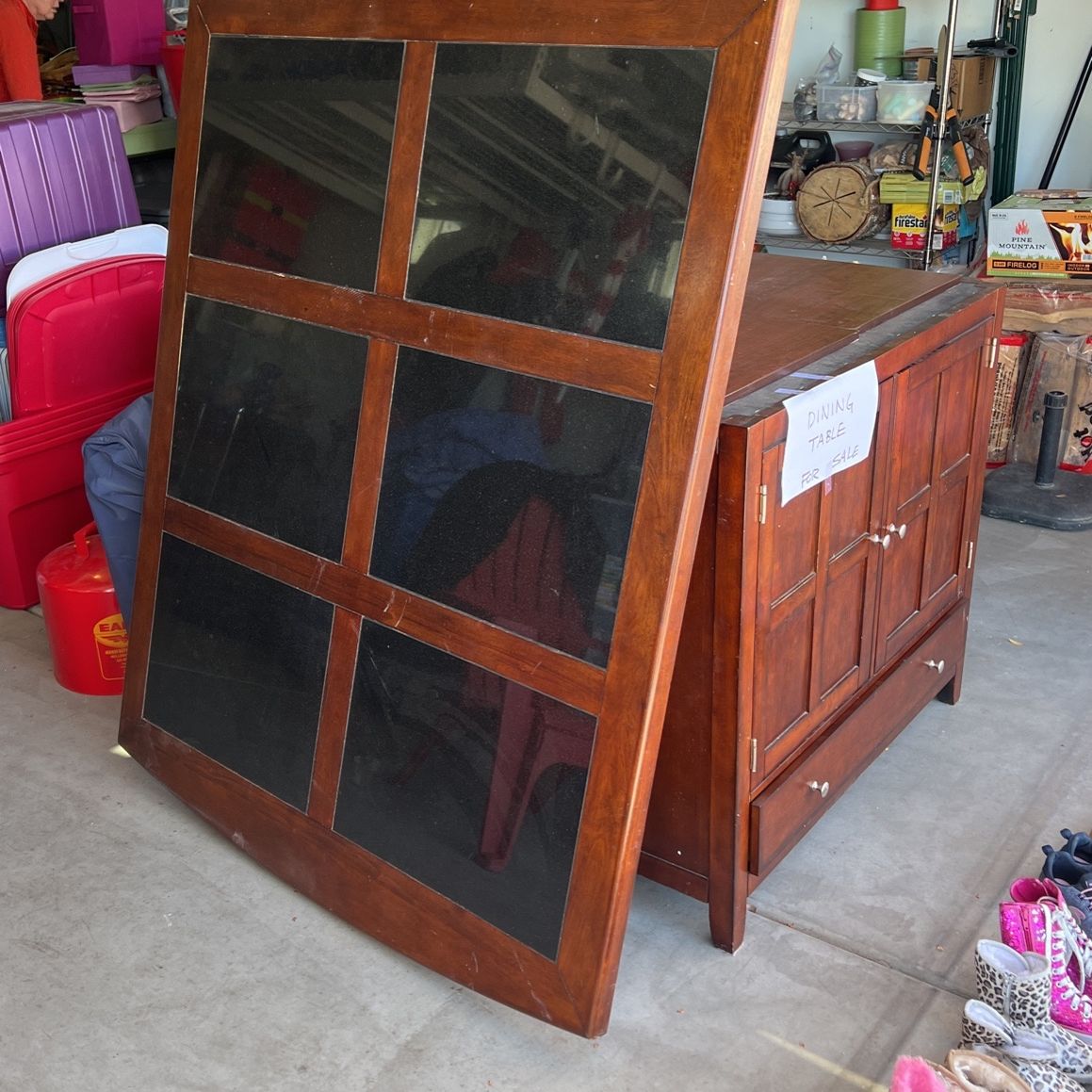 Dining Table Great Condition 