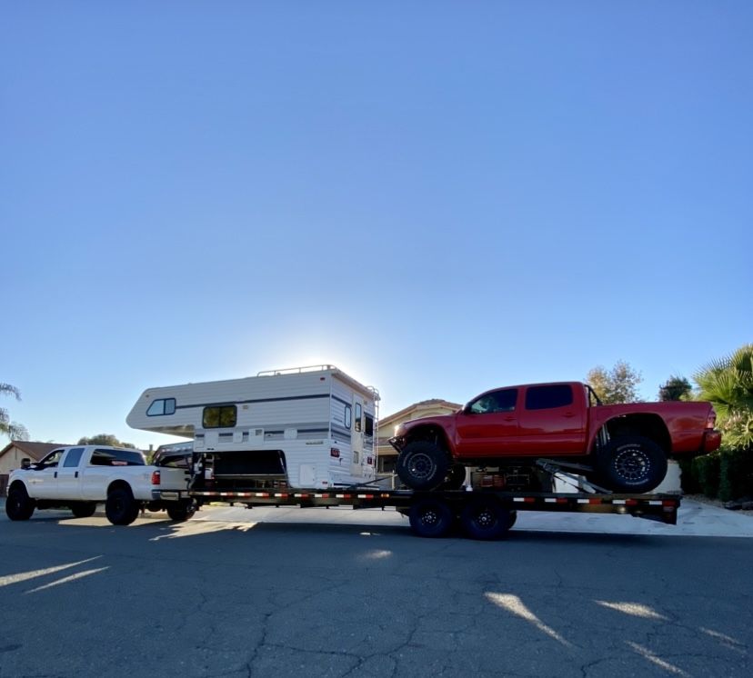 Crawler Hauler Gooseneck Trailer Lance camper