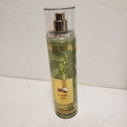 Body Spray Coconut ( Bath  & Body Works ) NEW 