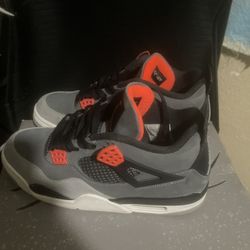 Jordan 4 Inferred Size 9.5