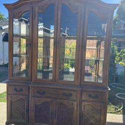 China Glass Cabinet