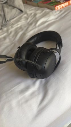 Hyper X cloud 3, gaming headset, headphones.