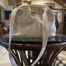 VINTAGE STONE MOUNTAIN CREAM LEATHER SHOULDER BAG