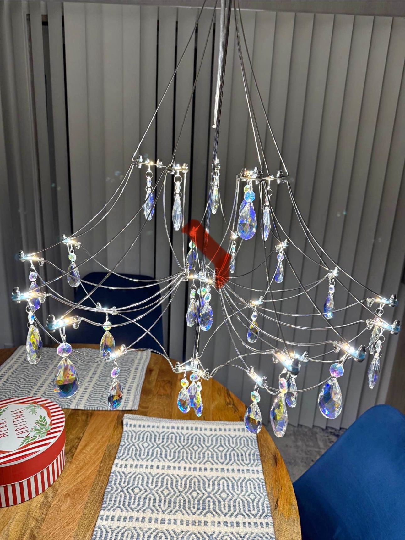 Beautiful led crystal chandelier with remote