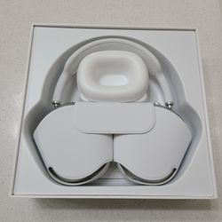 AirPods Max (Excellent condition, with the Box and all the accessories)