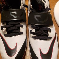 Nike Calvin Johnson trainers size 11