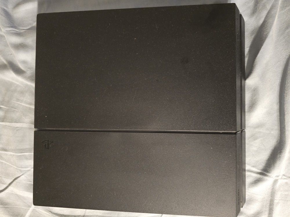 Playstation 4 With Two Controllers