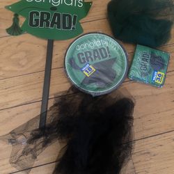 Graduation Supplies 