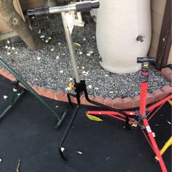 Adjustable Roller Stand