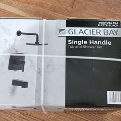 Glacier bay Tub & Shower set