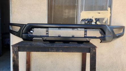 2021-2024 Ford F150/F-150 Raptor Front Bumper. OEM