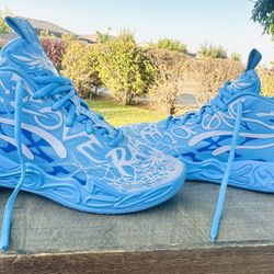 LaMelo Puma MB.04 La France Basketball Shoes Size 7 🏀  $80