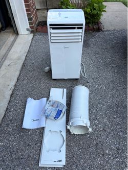 Portable Ac. Like new. Works perfectly. Great quality and brand, Midea.