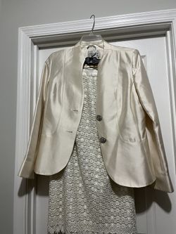White 2pc Suit/lacy Skirt