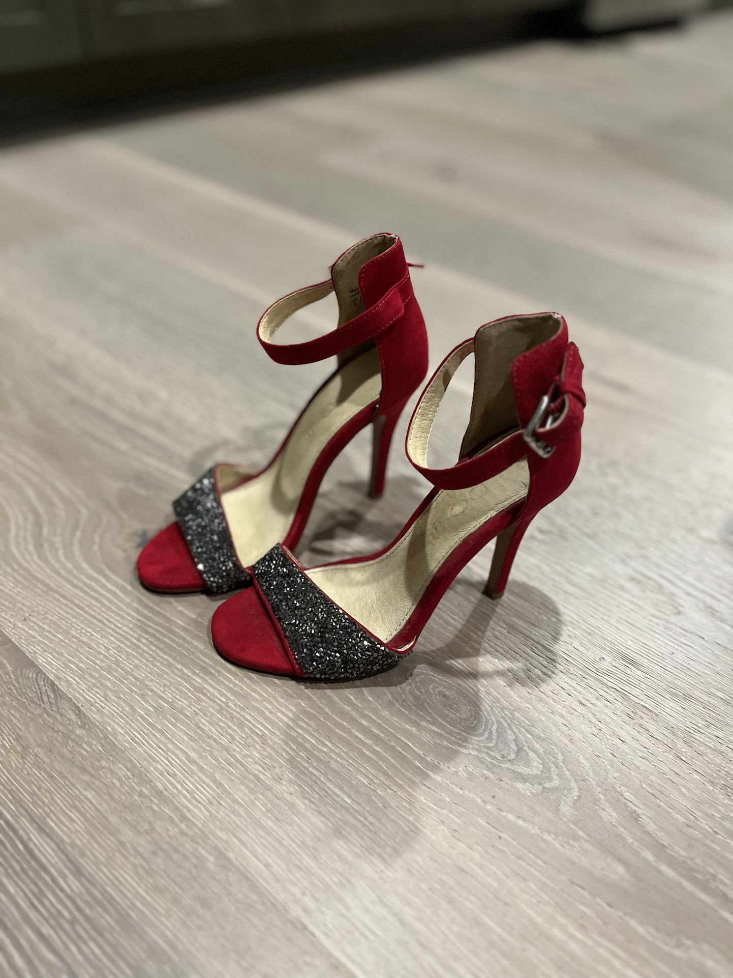 Red High Heels, Size 5