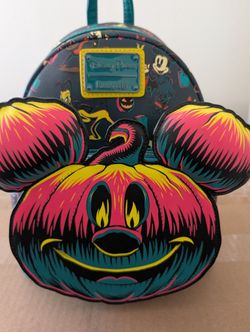 Mickey Halloween Glow I'm The Dark Loungefly