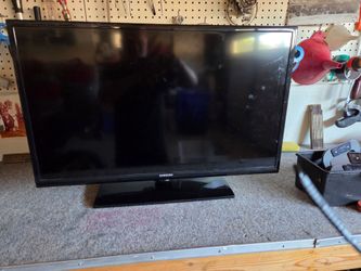 Samsung Flat Screen TV with Stand 32inch