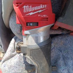 M18 Milwaukee Router brushless 