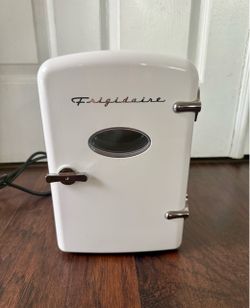 Frigidaire 6 Can Mini Personal Dorm Fridge Cooler Moonbeam