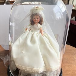 Small wedding doll from 1940’s