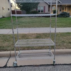 6FT ULINE RACK WITH WHEELS 