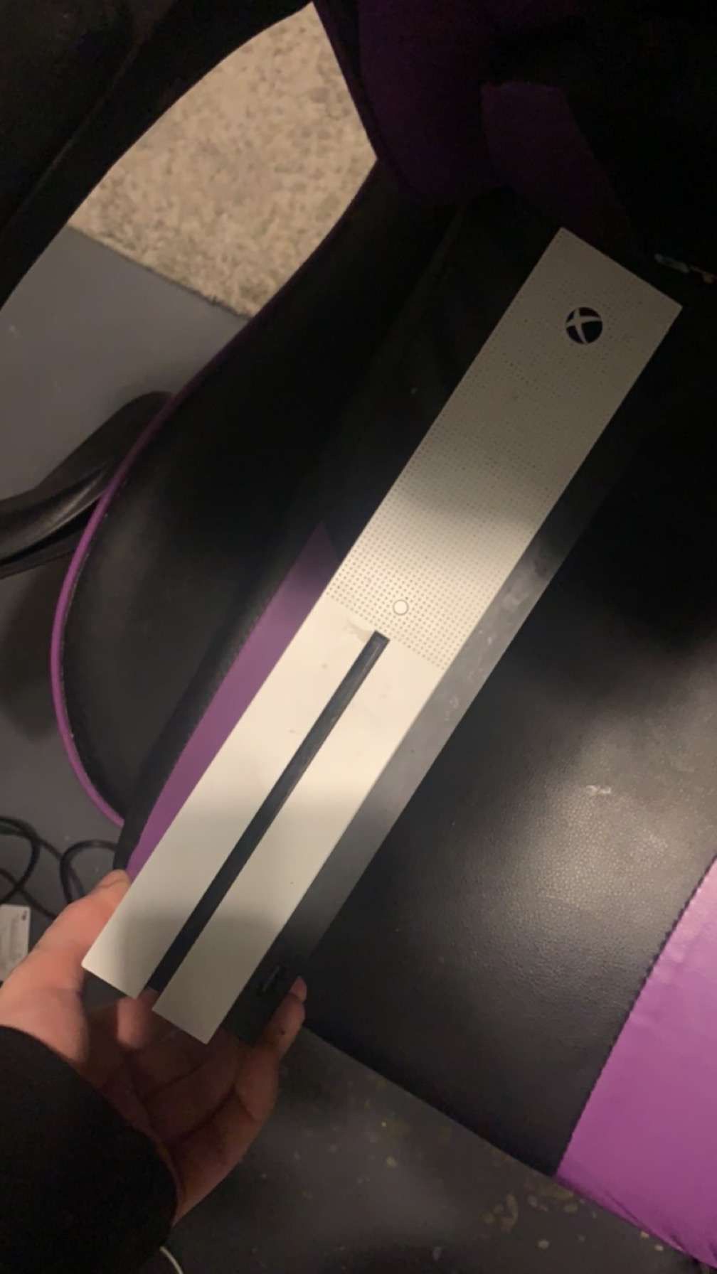 Xbox 1 s, with exclusive wildcat fortnite skin