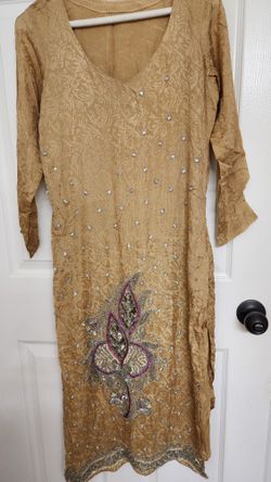 Indian - Pakistani Suit / Dress / Chooridar