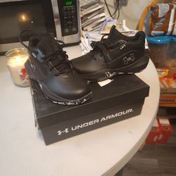 Under Armour Shoes Size 3Y