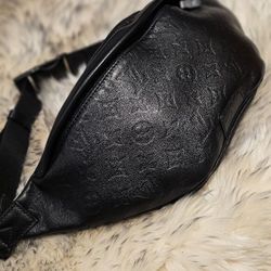 Louis Vuitton Discovery Bumbag Size GM, Large Size With Receipt.