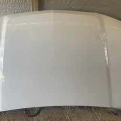 03-06 Chevy Hood 