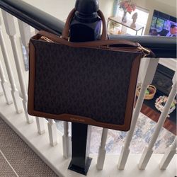 Michal Kors Purse