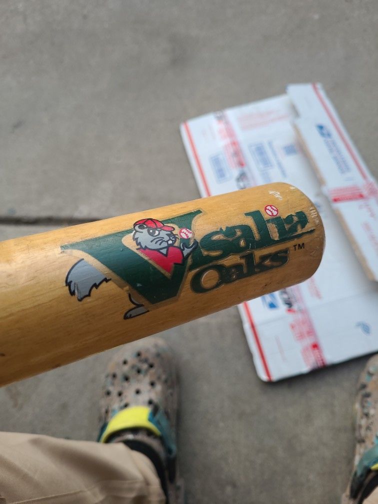 Visalia Oaks Baseball Bat