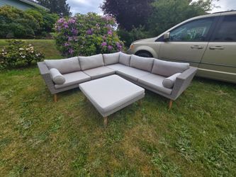 Outdoor sectional