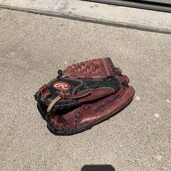 Outfielder’s Glove