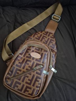 FENDI SELLERIN MEN'S CROSSBODY BAG