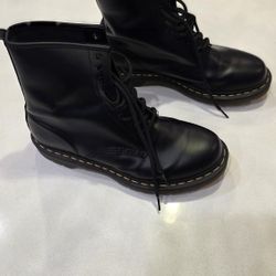 Dr. Martens, Doc's, Doc Martens 1460 W Black