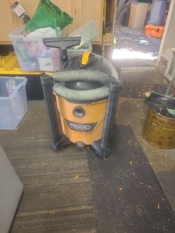 Ridged shop vac everything shown