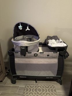 Graco Pack 'n Play - Travel Dome LX Playard
