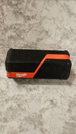 Milwaukee M12 & M18 Bluetooth Jobsite Speaker