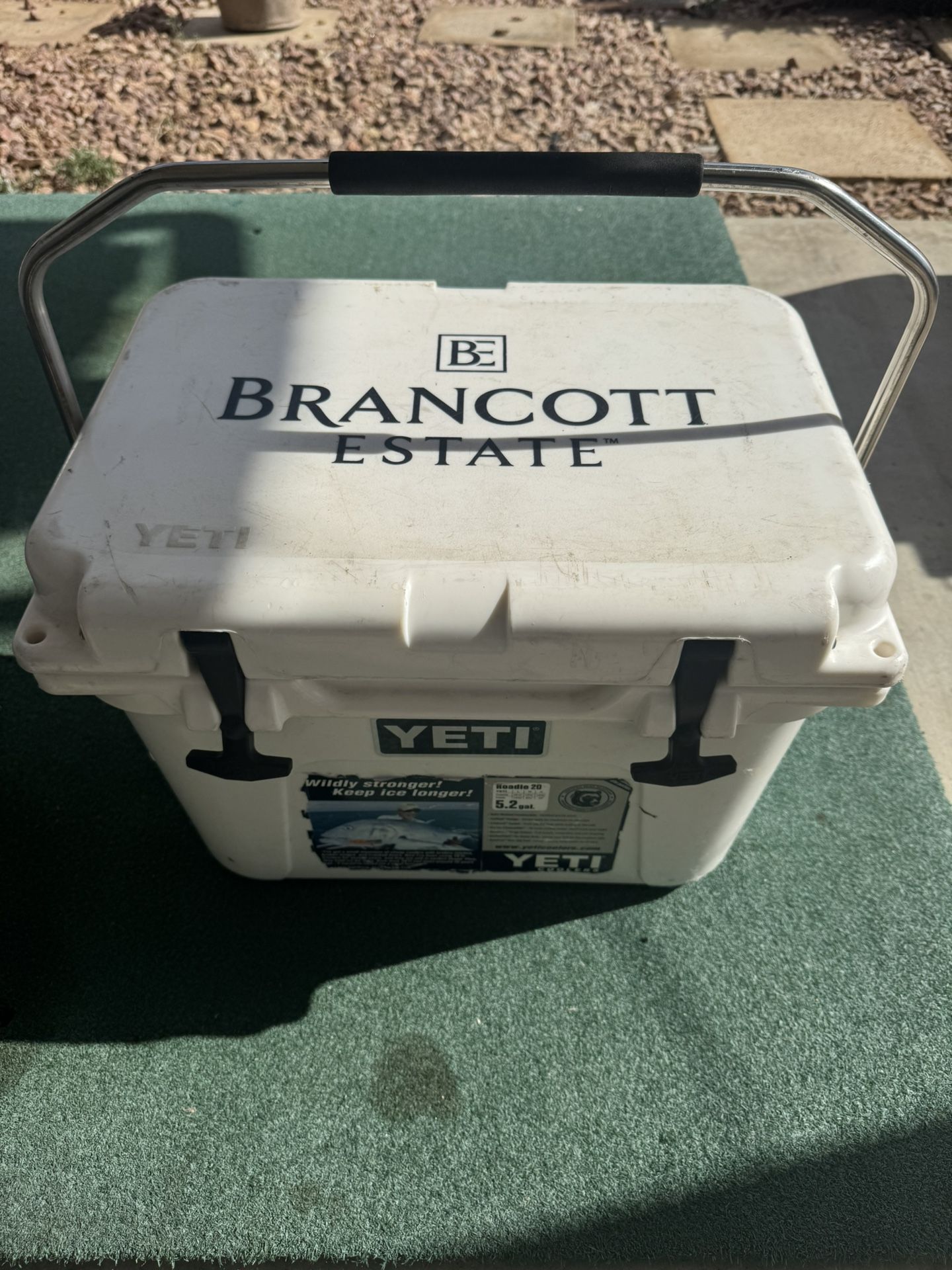 Yeti Roadie 20 16-Can Cooler White