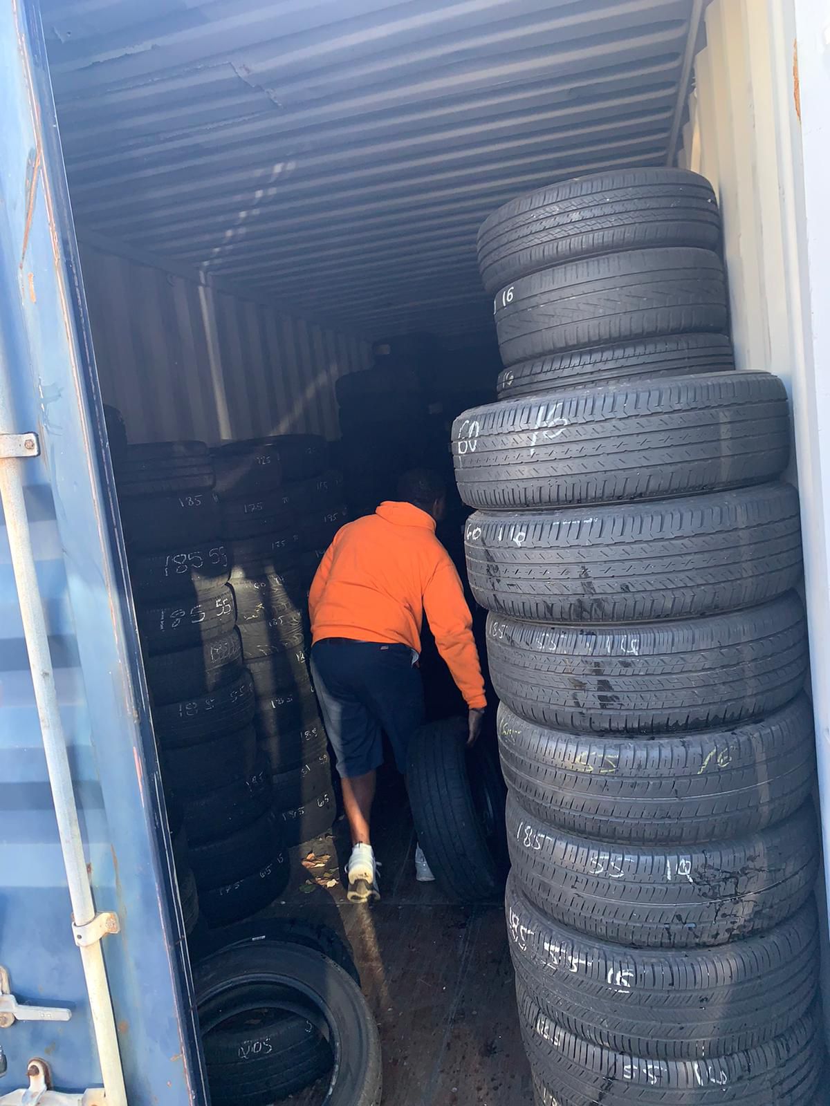 Sale of used Tires wholesale and detail