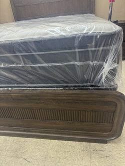 QUEEN PILLOW TOP 210 Con BOX SPRING