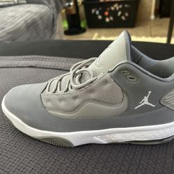 Nike 12