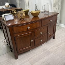Dining Room Hutch 