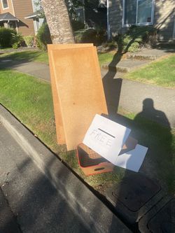 Free particle board